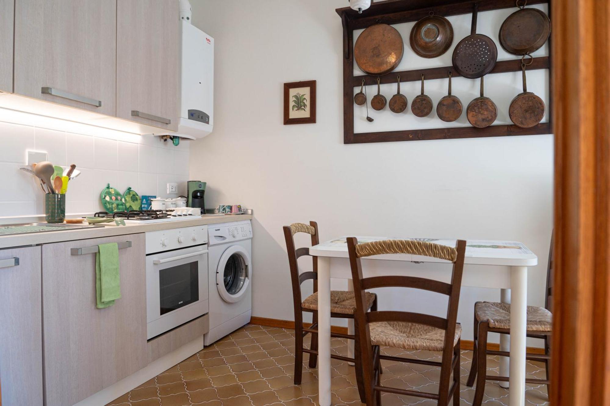 La Domus Di Marta Apartment Волтера Екстериор снимка