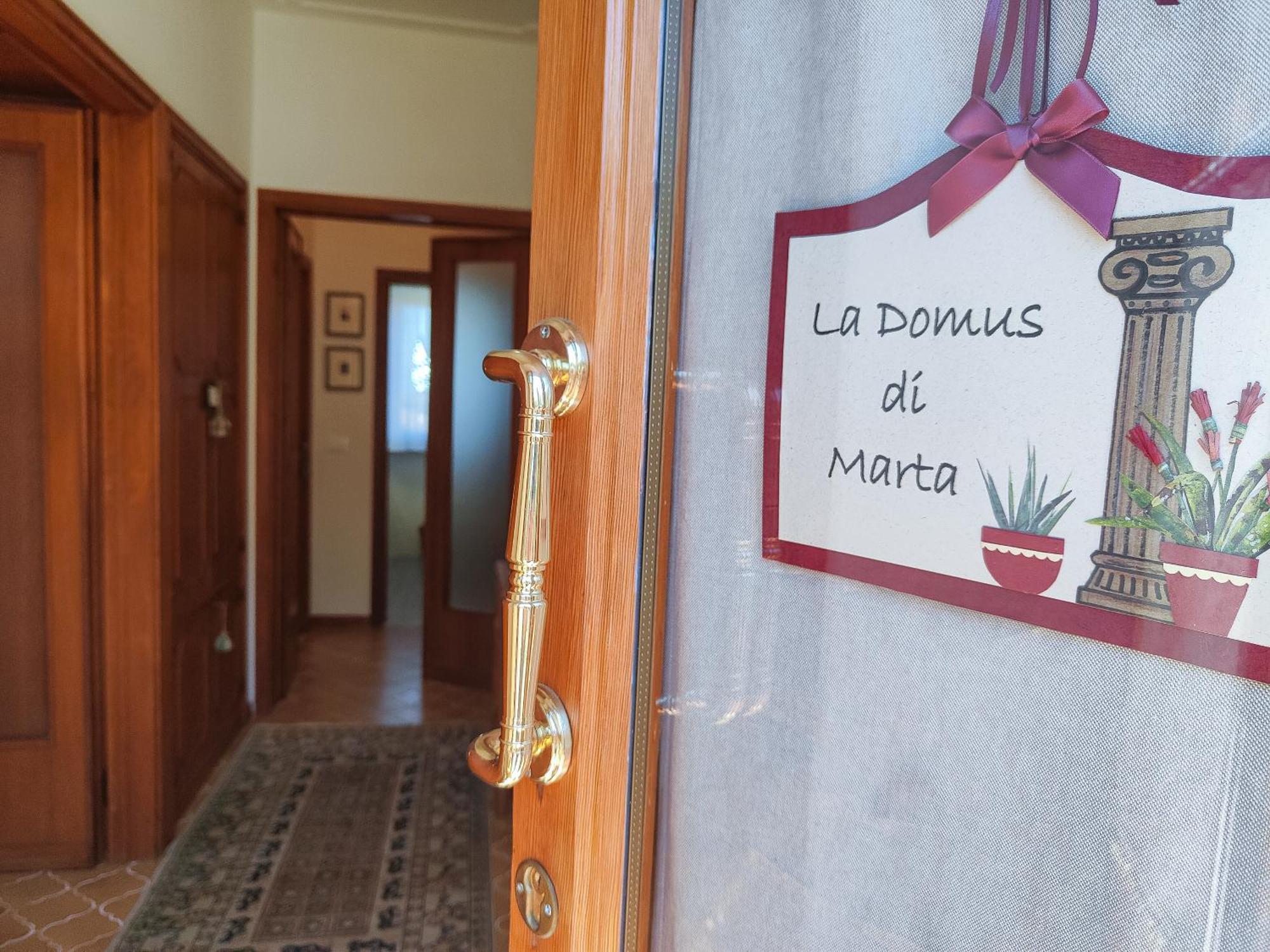 La Domus Di Marta Apartment Волтера Екстериор снимка